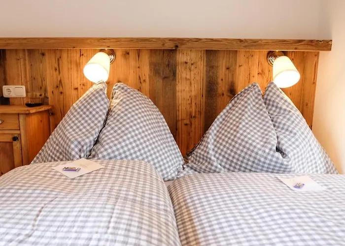 Apartmenthaus Eisenstrasse Lägenhet